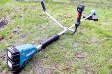 Makita DUR365UZ twin 18V cordless trimmer - image: HW